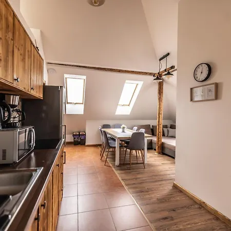 Family Tree Rekreacny Dom